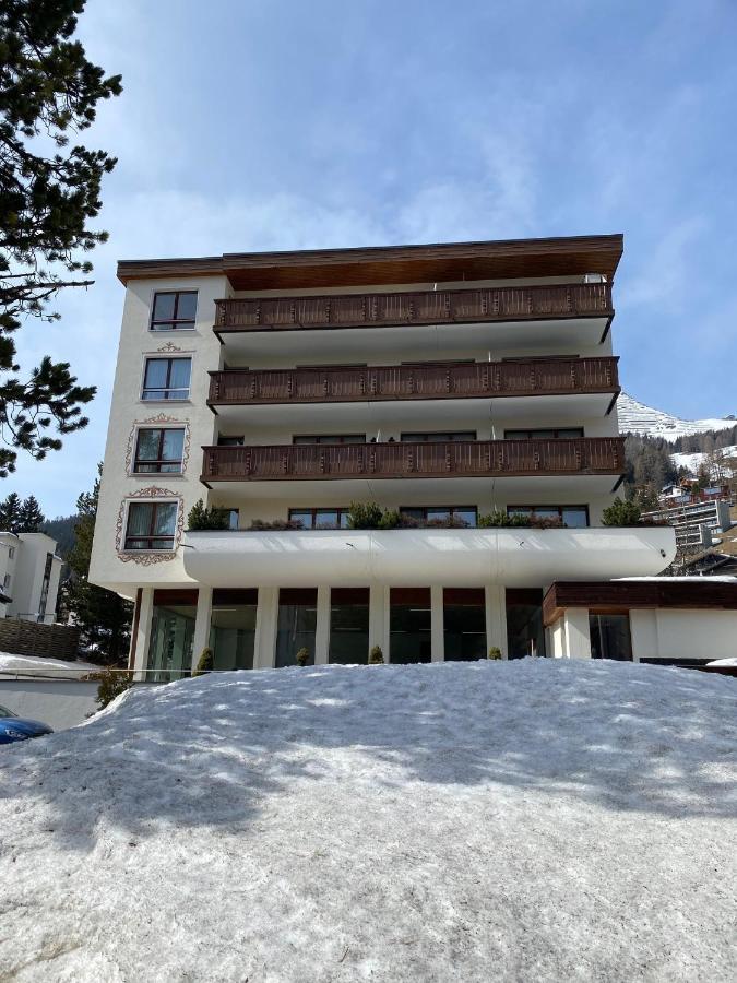 Davos, Residenz Meierhof, Chasa Hubertus Buitenkant foto