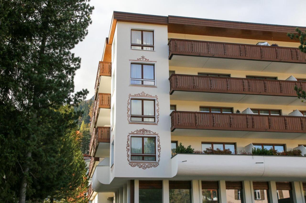 Davos, Residenz Meierhof, Chasa Hubertus Buitenkant foto